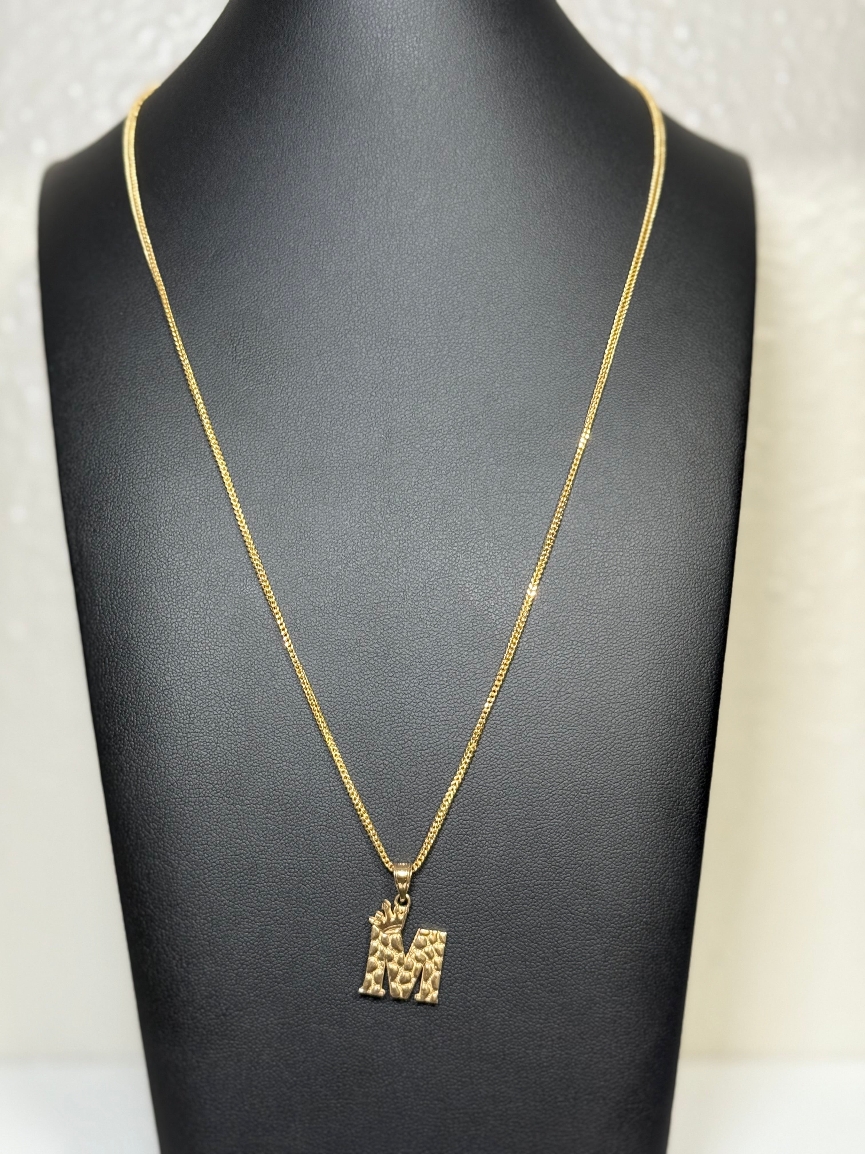 Cadena franco con dije de letra M