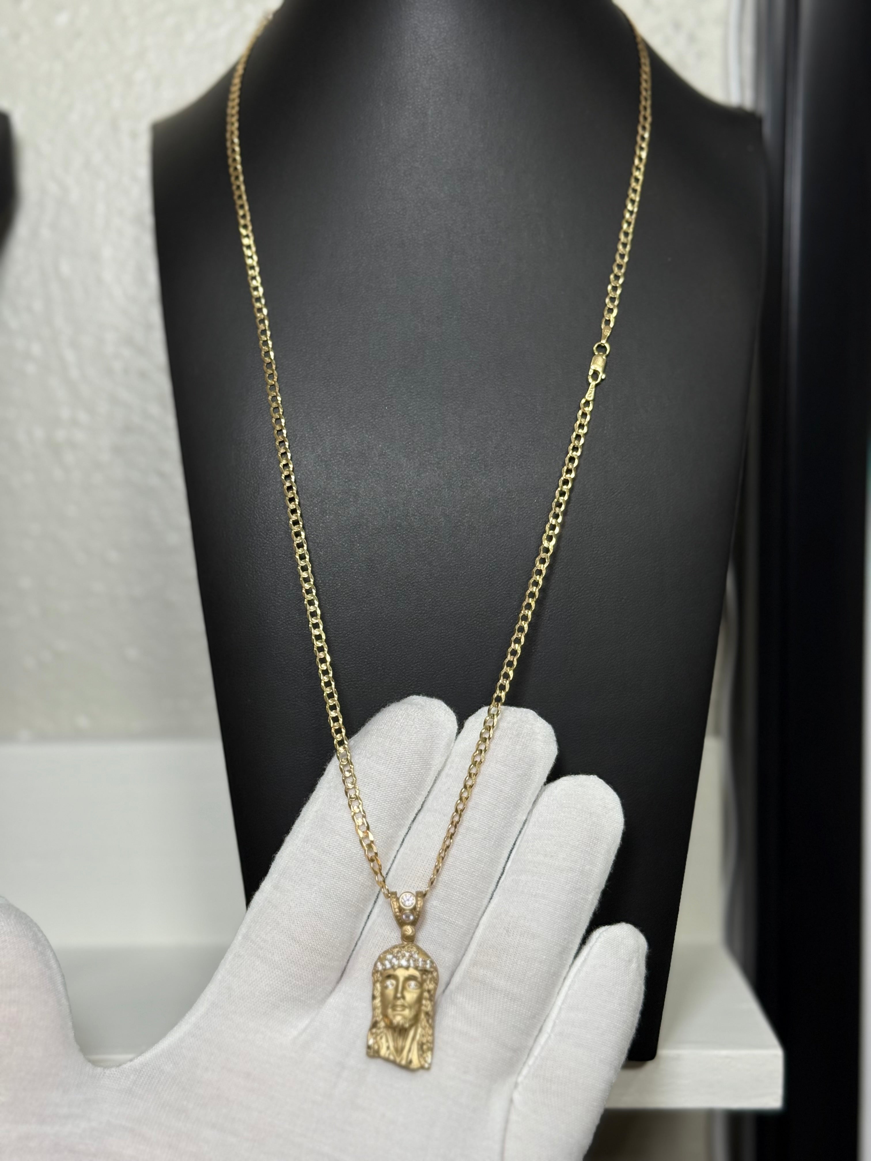 Cadena corte brillo con dije de Jesús