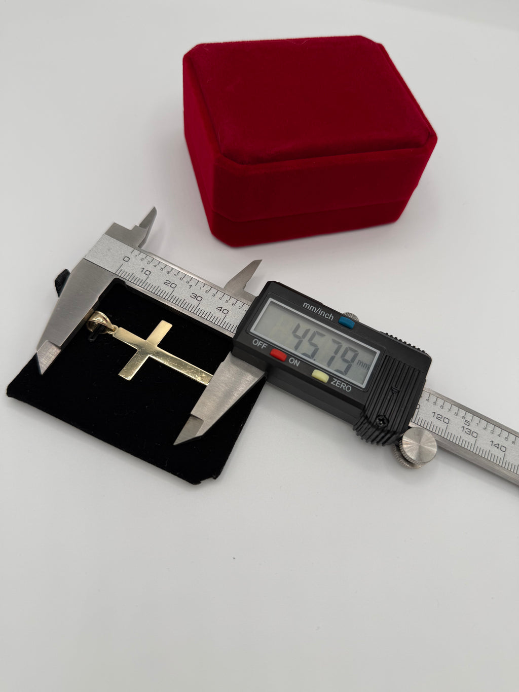 Colgante de cruz 10k