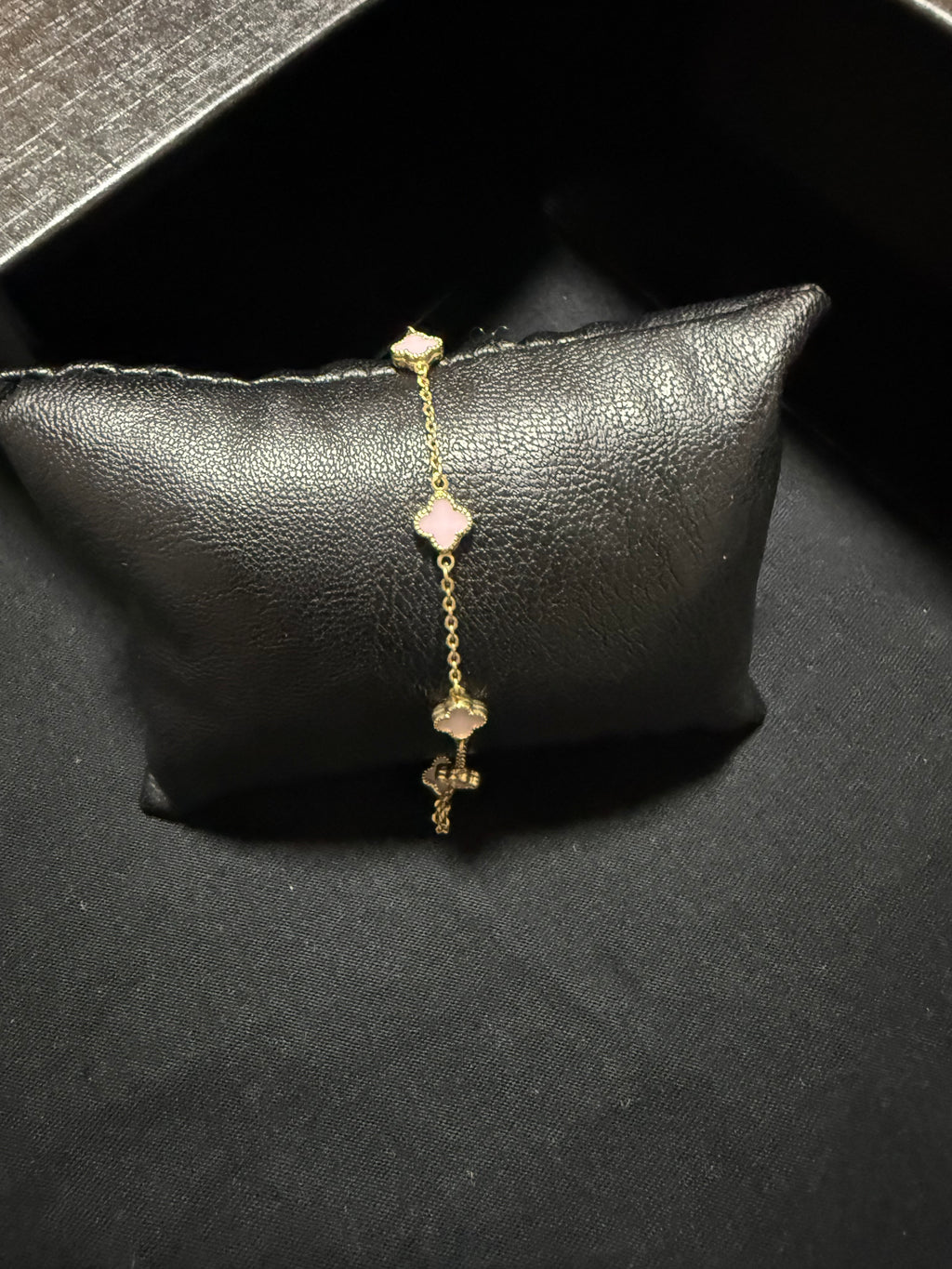 Pulsera de mujer con diseño de 6 flores en color rozado