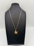 Cadena de oro 10k con dije de letra M