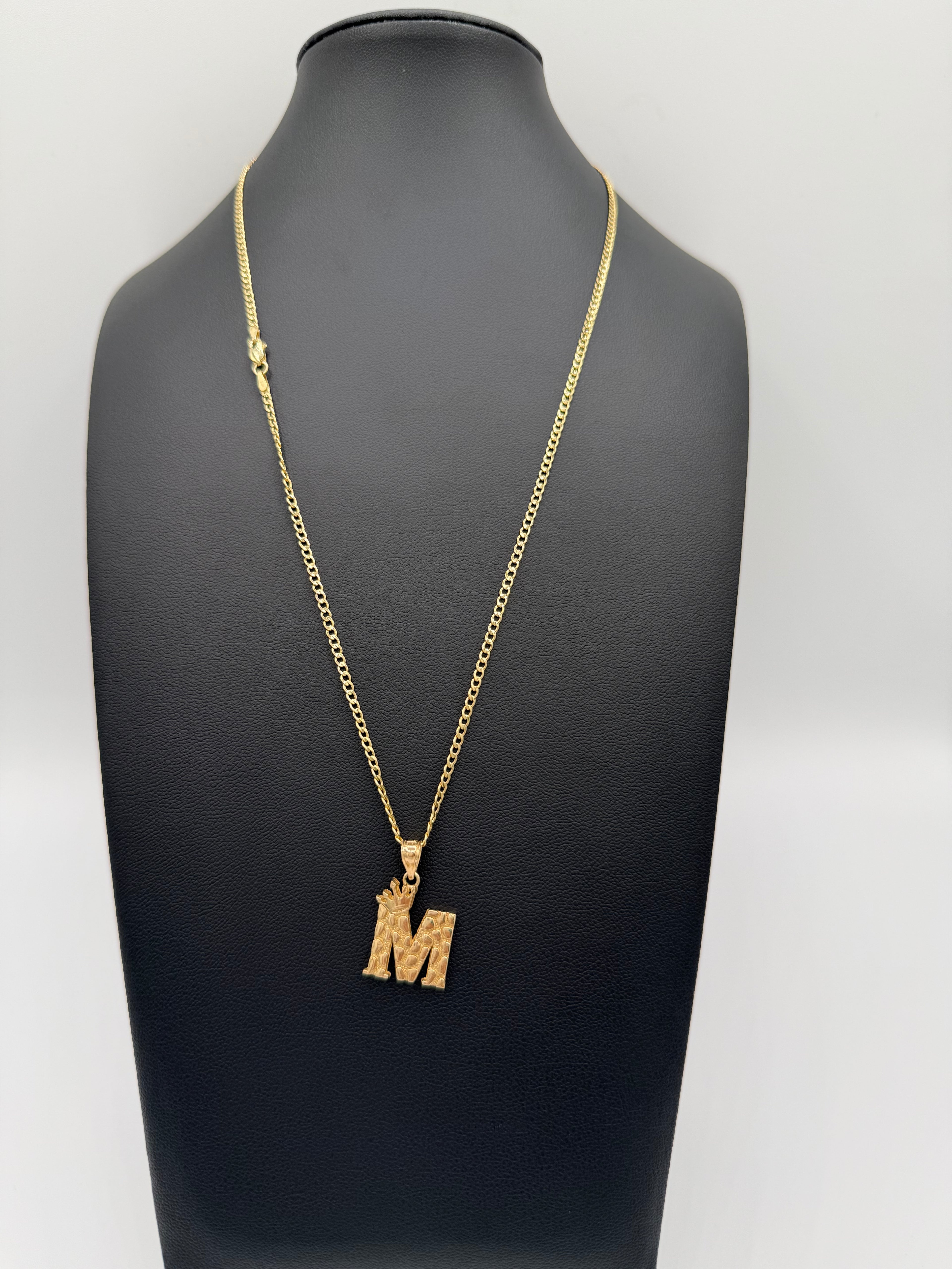 Cadena de oro 10k con dije de letra M