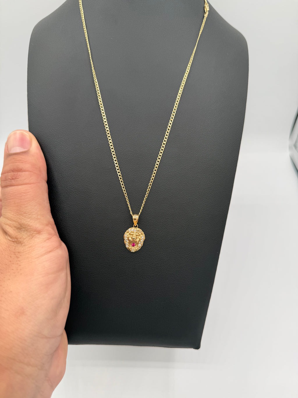 Cadena 10k con colgante de Leon