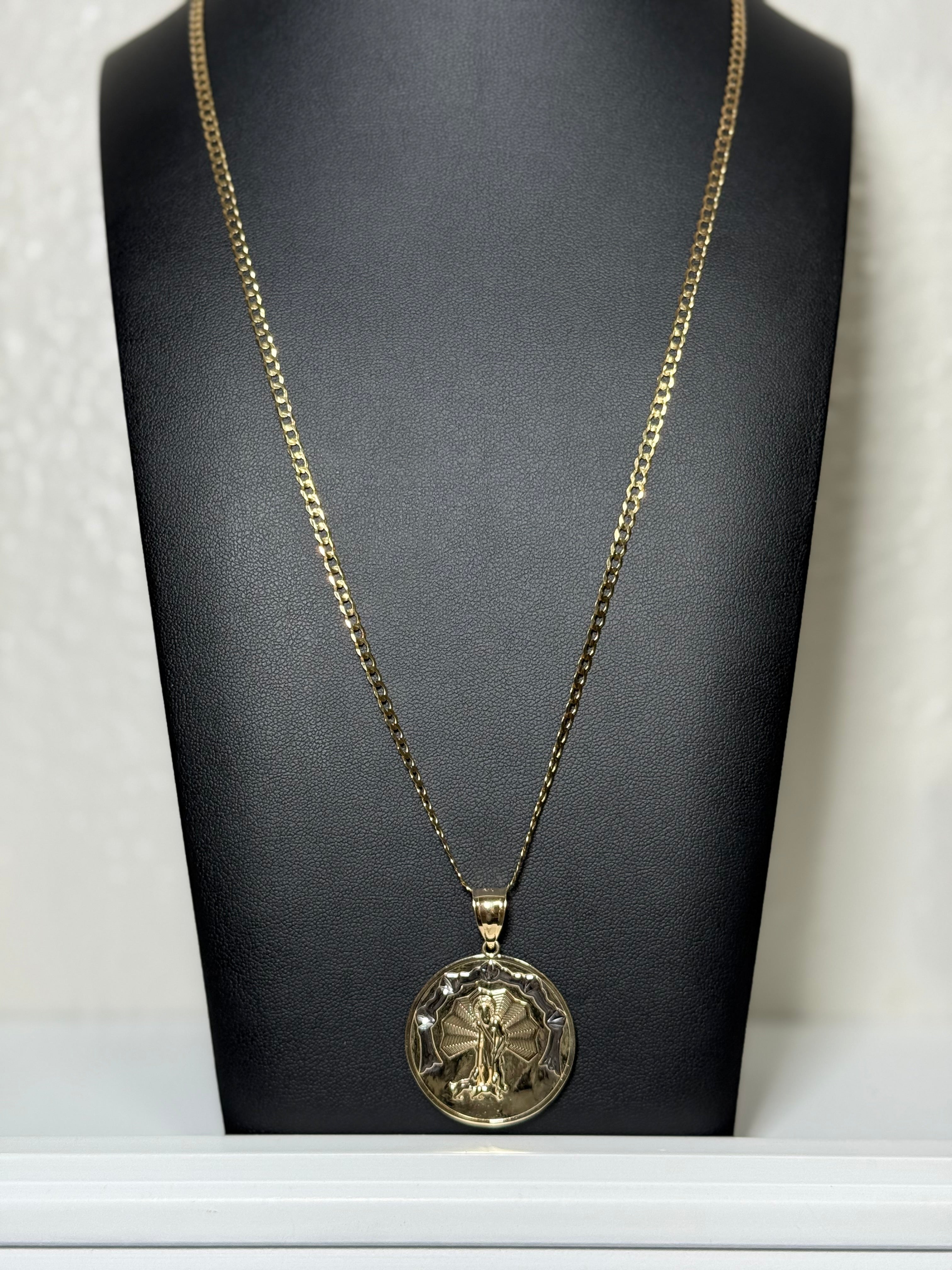 Cadena corte brillo con dije de San Lázaro